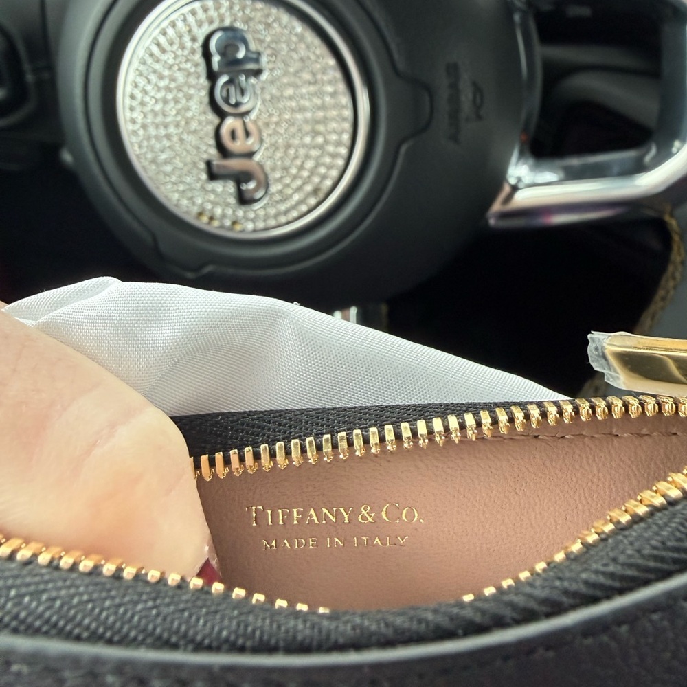 NEW Tiffany and Co. Card Holder Wallet - Picture 2 of 4